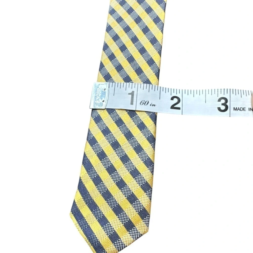 NHL Nashville Predators Tie | Eagles Wings Gingham Check | Fan Gift